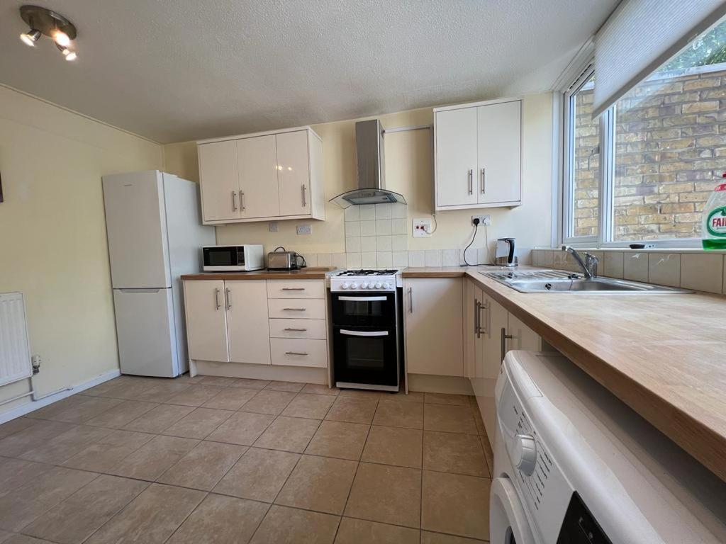 Lovely 4Bed Property, London 8Min To Oxford Street المظهر الخارجي الصورة